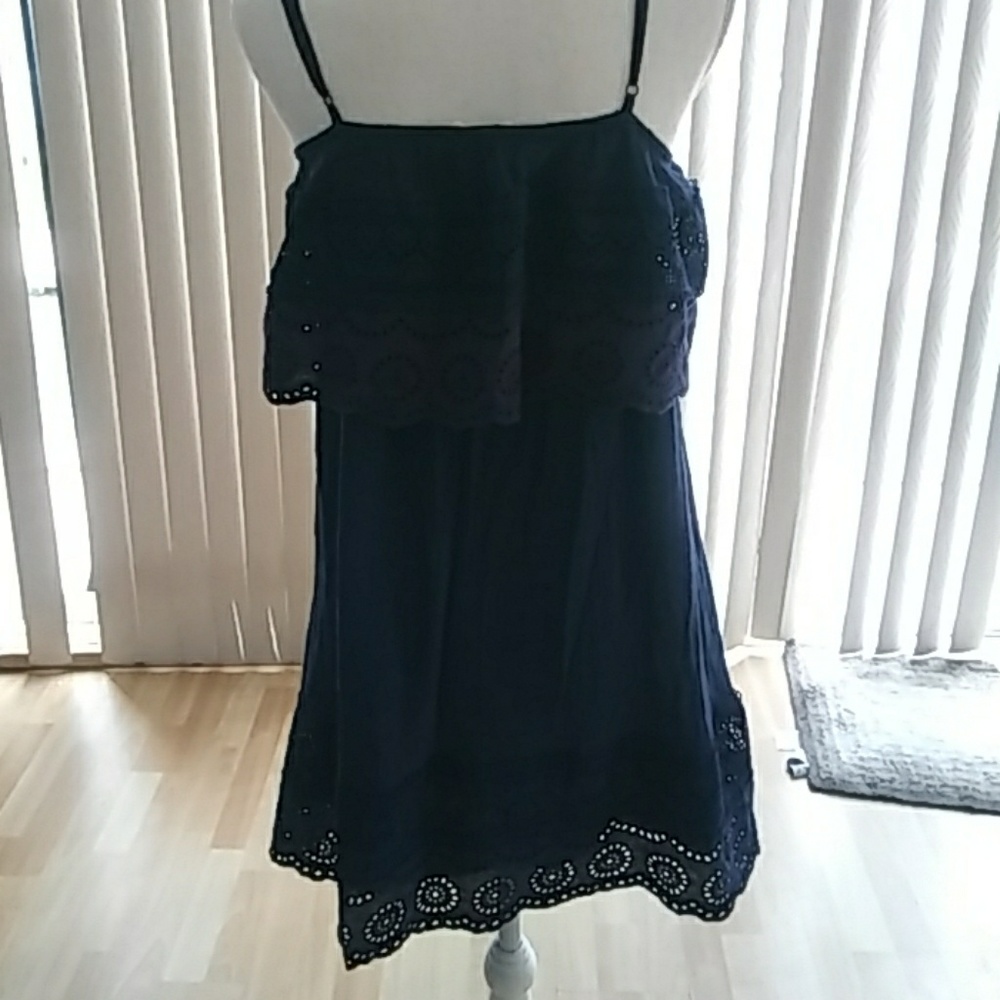 Dress - Picture 3 of 4